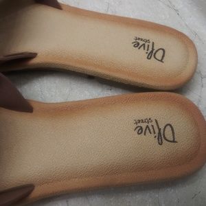 Olive Street Shoes - Knotted Olive Street Sandals Olive Street Shoes - Knotted Olive Street Sandals